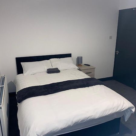 Houghton Guest House 2 Stoke-on-Trent 外观 照片