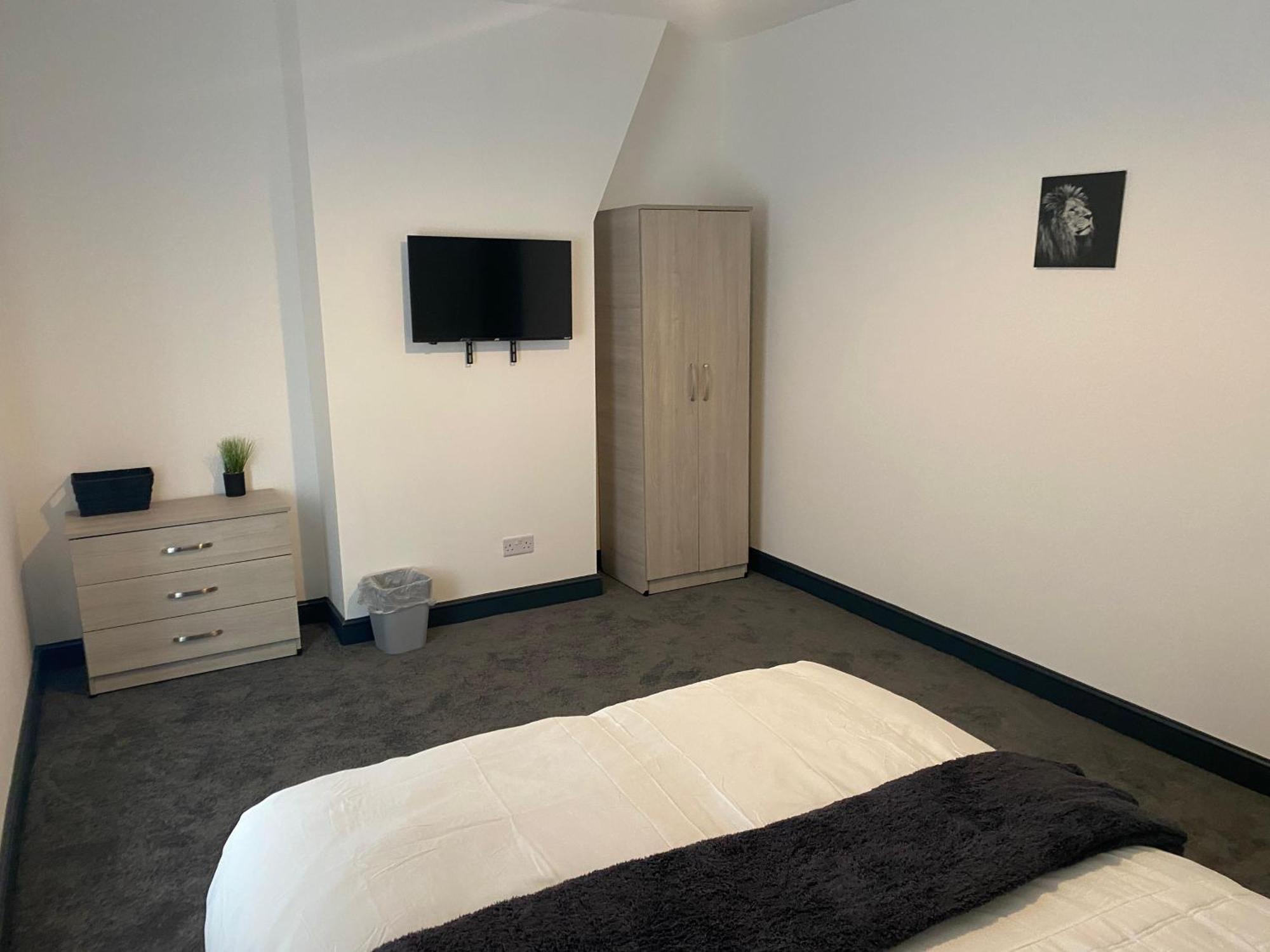 Houghton Guest House 2 Stoke-on-Trent 外观 照片