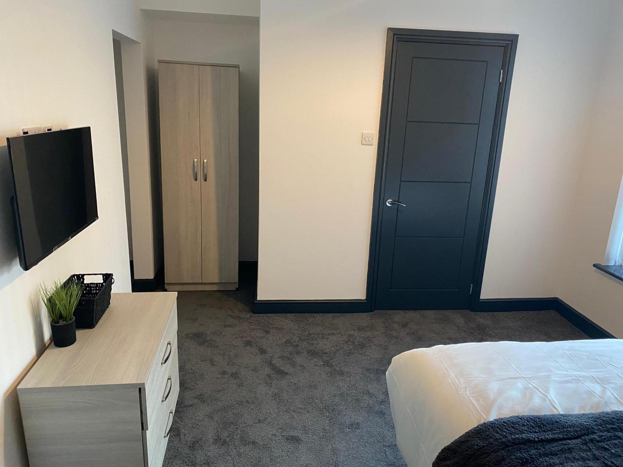 Houghton Guest House 2 Stoke-on-Trent 外观 照片