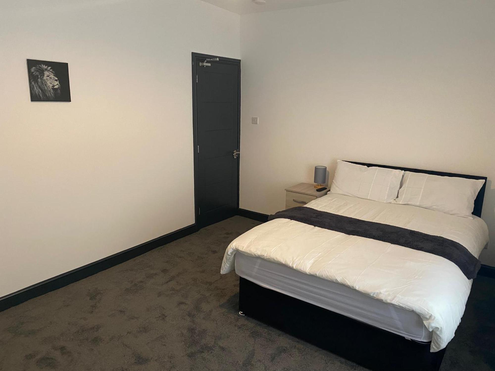 Houghton Guest House 2 Stoke-on-Trent 外观 照片